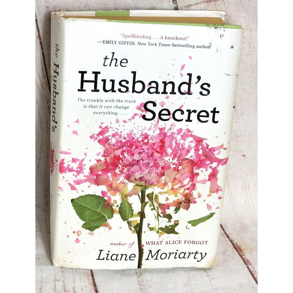 The Husbands Secret By Liane Moriarty Hardcover Novel